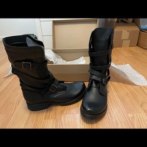 Steve Madden boots size 9.5